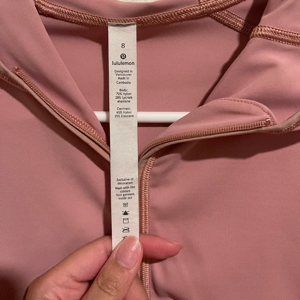 LULULEMON - Cropped Hooded Jacket - Picture 2 of 2